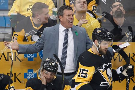 philadelphia flyers v pittsburgh penguin stock photos pictures why are the philadelphia flyers called